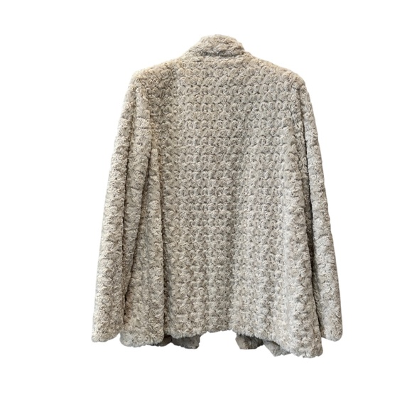 Dennis Basso Faux Fur Cream Swirl Coat Fully Lined Size Small - Picture 2 of 16